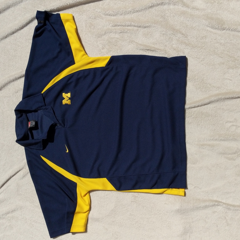 University of Michigan polo shirt authentic dry fit, medium